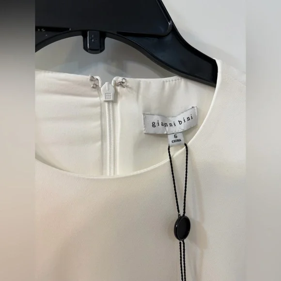 Gianni Bini Cream Dress with Black Accent - Picture 3 of 7